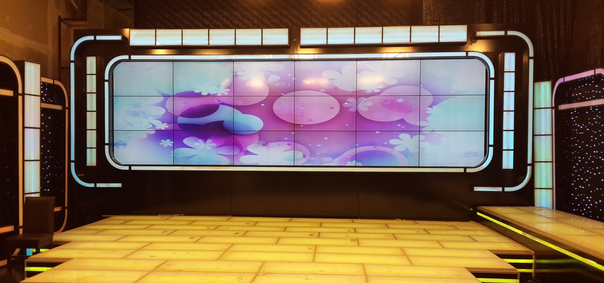 Super Narrow Bezel LED Videowall TV Studio Project